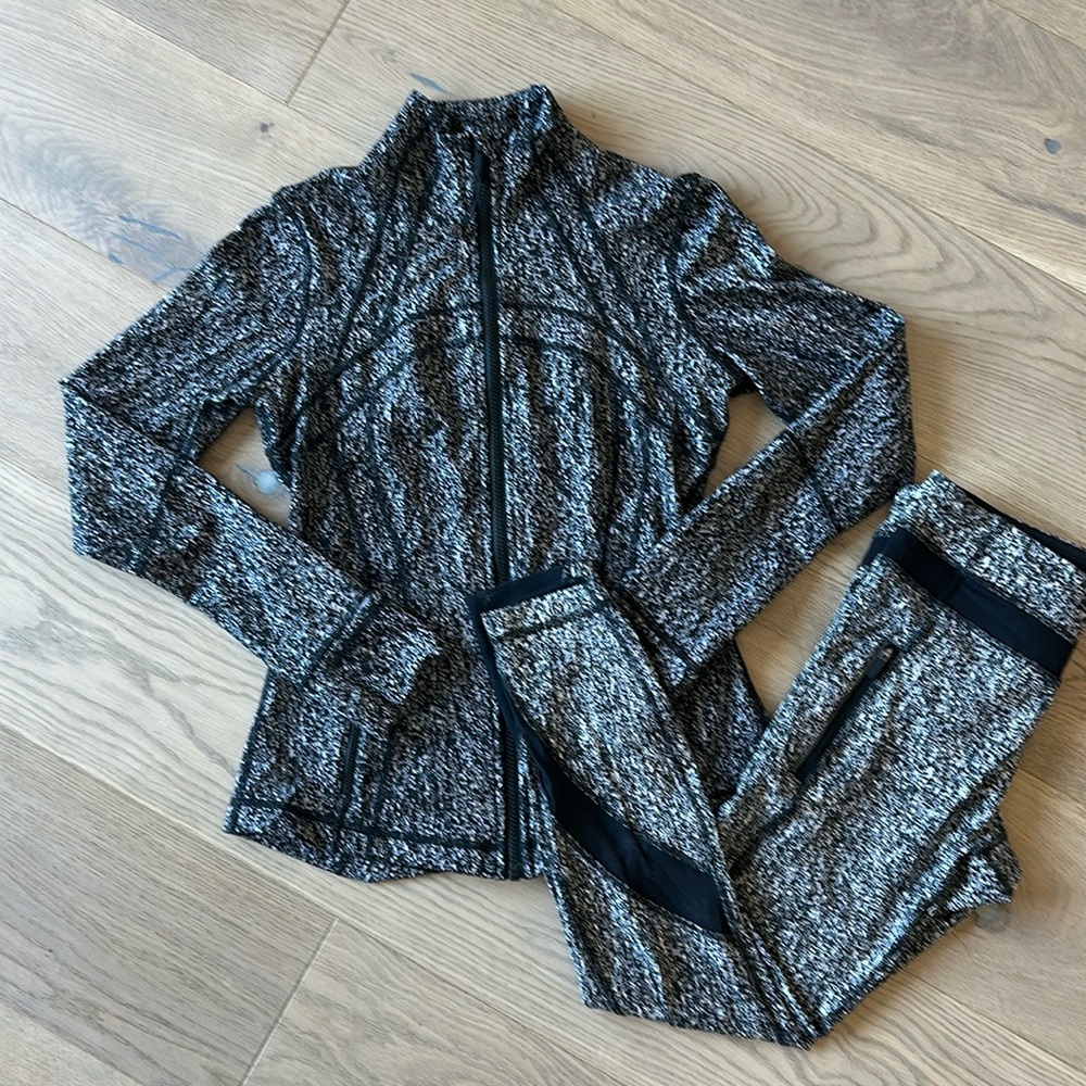 lululemon athletica Black and Gray Leggings Set